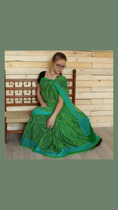 Green chiffon sari with fabric for the chooli