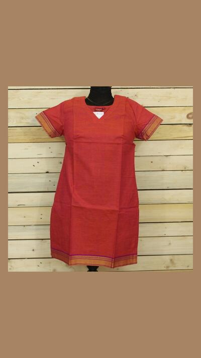 Women’s orange embroidered kurta, short sleeves, S