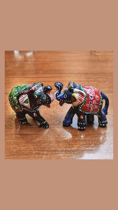 Painted elephant, 7x9 cm