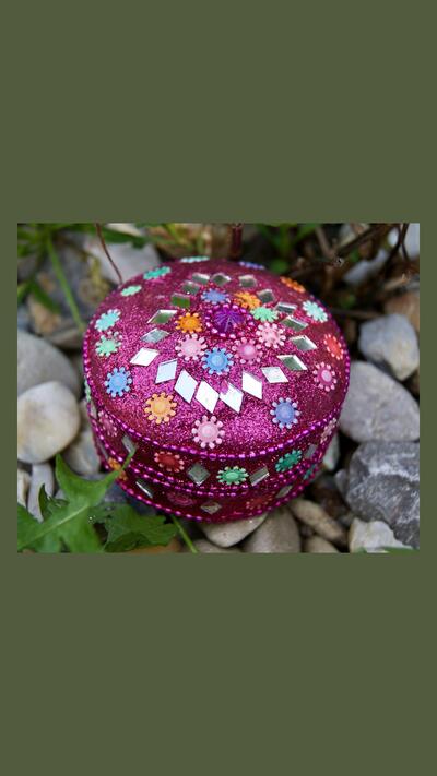 Medium-sized pink Rajasthani box