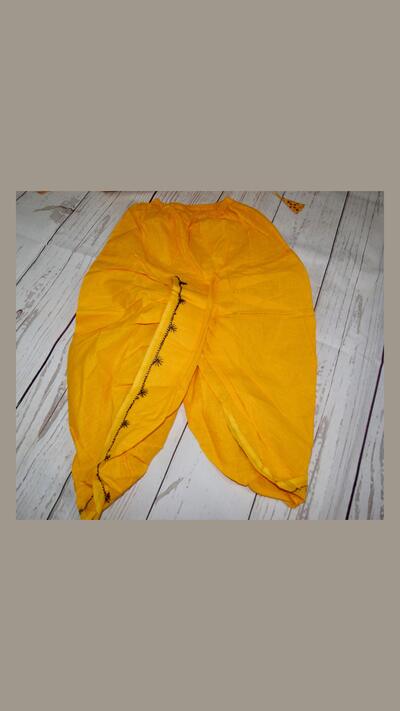 Boys’ set in yellow and red, sizes 24 and 28