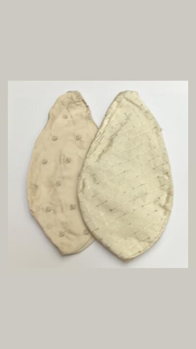 Women’s beige embroidered japa pouch