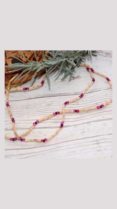 Kantimála, 2nd series: black amongst red beads