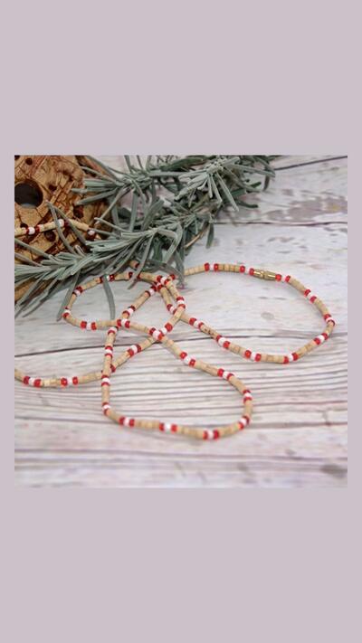 Kantimála, 2nd series, white amongst red beads