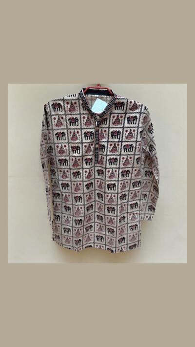 Boys’ set featuring elephants and gopí, sizes 28, 30