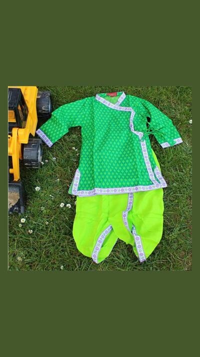 Boys’ set, green, size 20