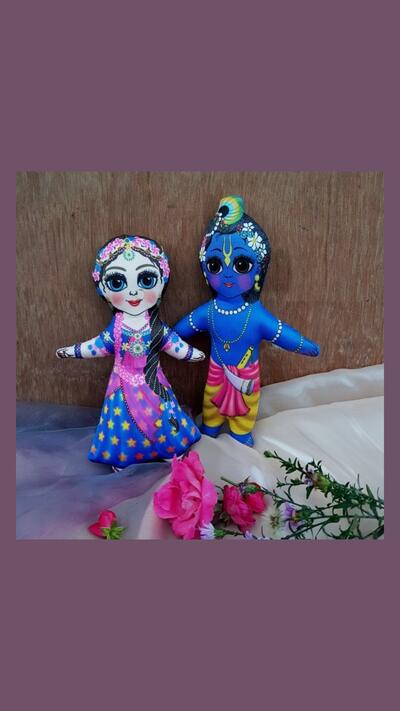 Rādhā & Kṛṣṇa dolls