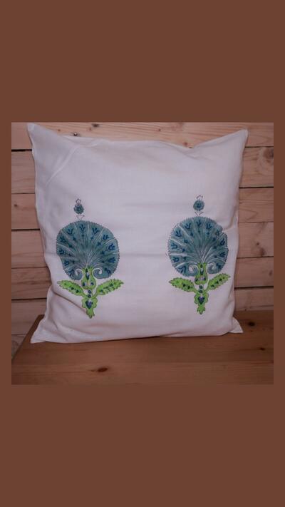 39x39 cm Hand Block cushion cover