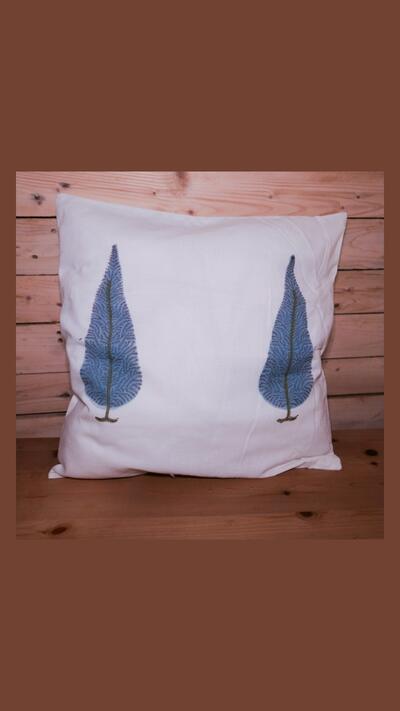 38 x 38 cm Hand Block cushion cover