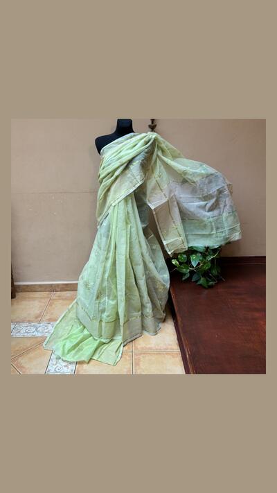 Greenish viscose sari with fabric for the choli