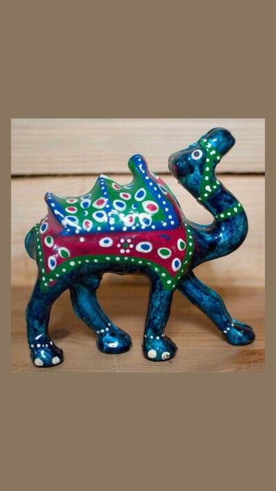 Camel 8.5 x 8.5 cm, green