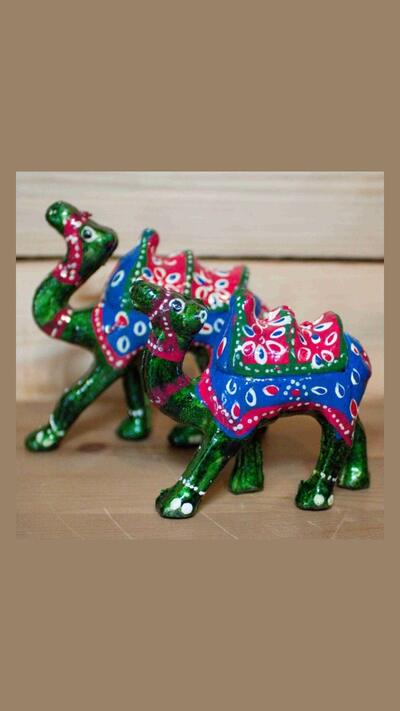 Camel 9.5 x 9.5 cm