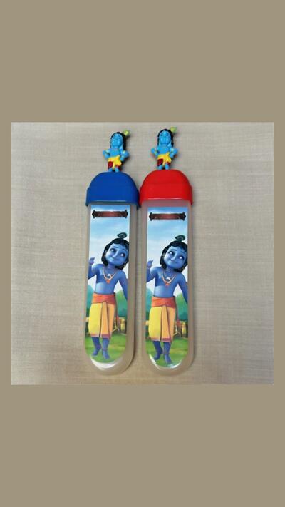 Crayon holder featuring Krishna (2 types)