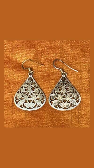 Indian metal earrings, 3 types