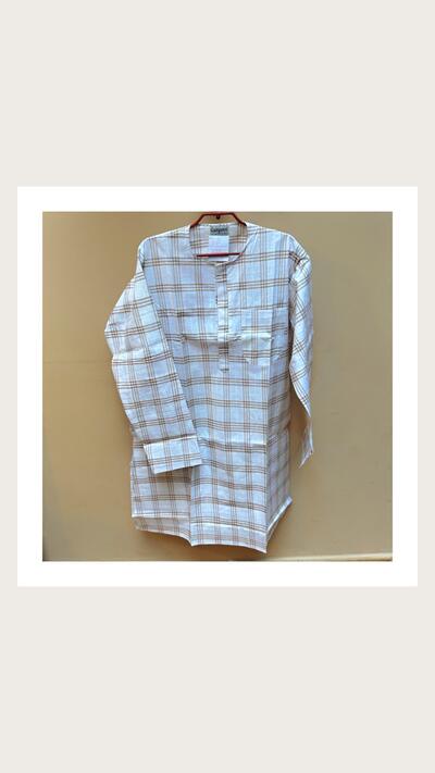 Men’s white jacket with brown stripes, long sleeves, size M