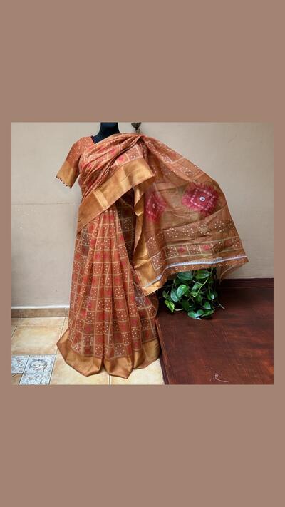 Viscose sari, size 40/M, orange with a collar