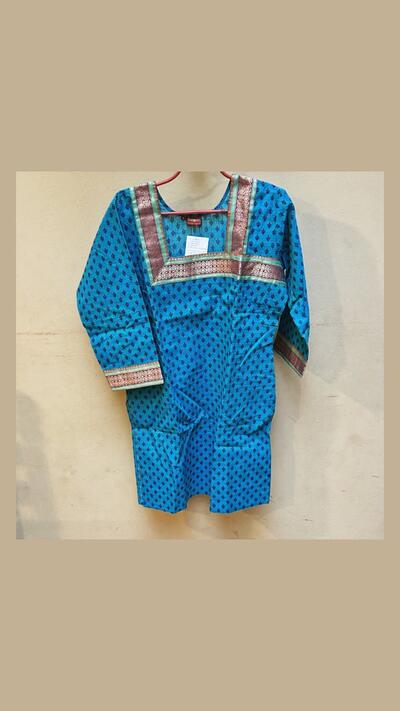 Women’s turquoise kurta with embroidery, 3/4 sleeves, L