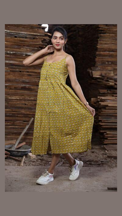 Button-up dress, straps, L