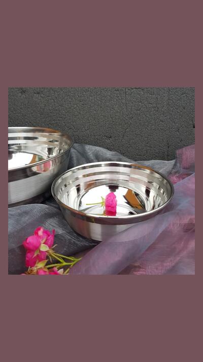 Striped bowl, 13 cm in diameter