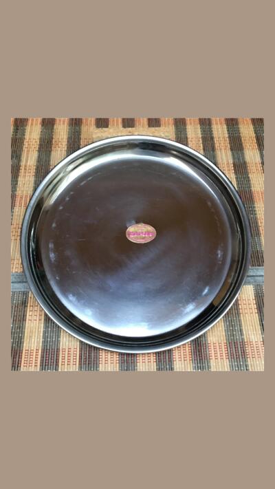 Large round plate, 27 cm in diameter, Richi Gold