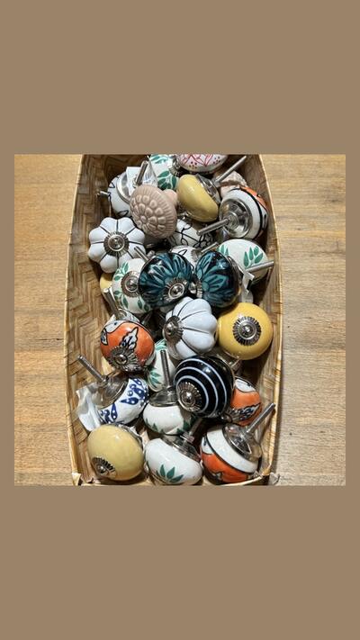 Ceramic furniture handle