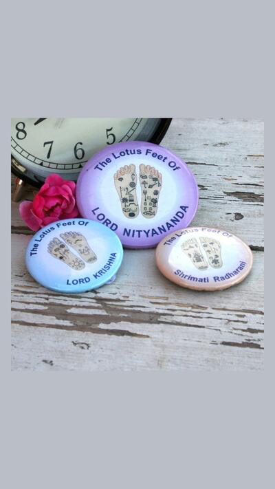 Lotus Foot badge, 4.4 cm in diameter
