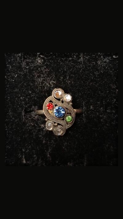Oriental metal ring with coloured stones 2