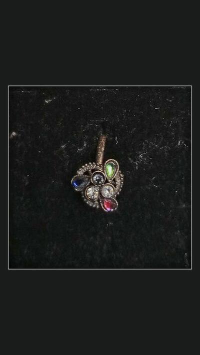 Oriental metal ring with coloured stones 4