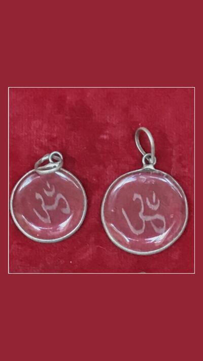 OM pendant – glass and silver