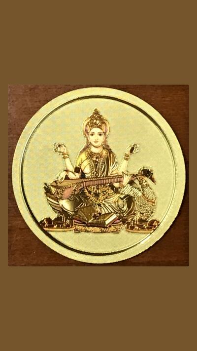 Sarasvati sticker, gold, 7 cm in diameter