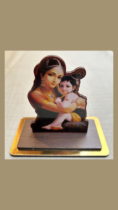 Wooden figurine on a plinth: Infant Krishna, 4 types