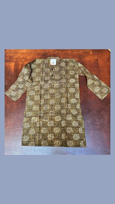 Boys’ set with elephants, size 28