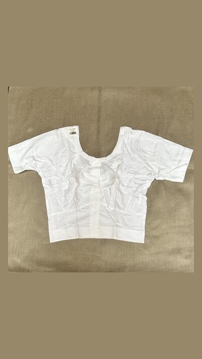 With a fastening at the front, size 95 (XL)