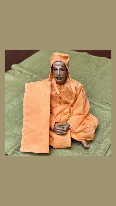 6.5-inch statue of Srila Prabhupada