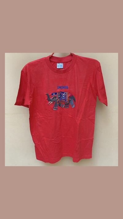 INDIA T-shirt with an elephant, size M