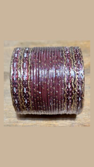 Set of 24 single-colour narrow gold bracelets