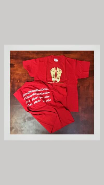 Girls’ T-shirt: Rādhārāṇī’s Footprints, red, size 18