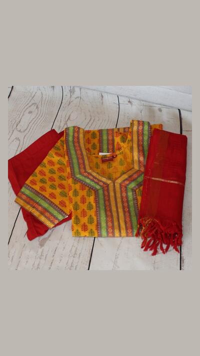 Women’s jacket, short sleeves, size M, with a hood