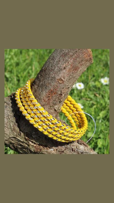 Set of 4 twisted bracelets