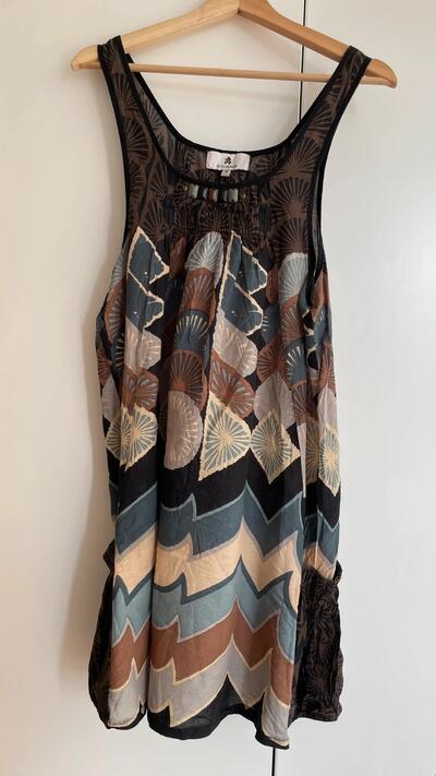 Ritu Kumar India Designer Summer Cotton Dress · Art Deco Fan Print · Beaded Neck · Pockets