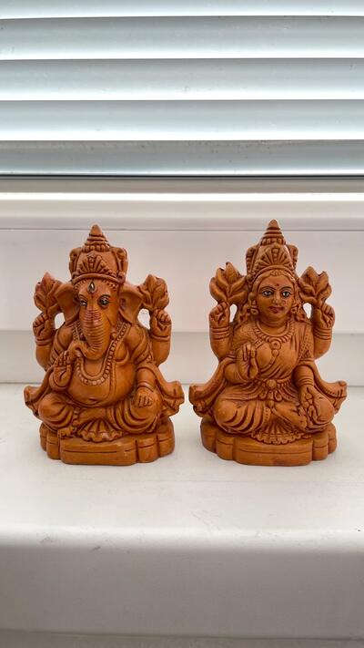 Indian Ganesha Parvati Figurine Statue Spiritual Idols