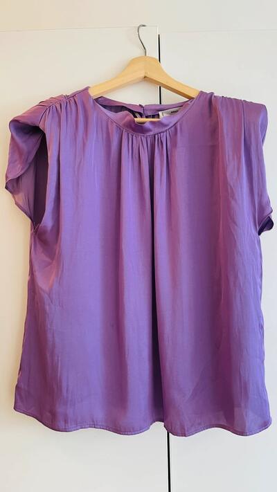 Mango blouse | Crew-neck top | Short sleeves with padding