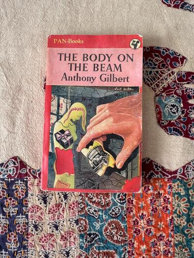 OG 1970 version Anthony Gilbert The Body on the Beam Vintage Pan Books Golden Age Crime