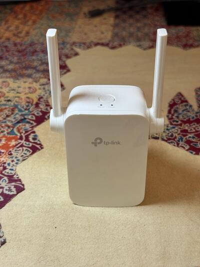 wifi coverage across rooms TP Link Wi Fi Range Extender 300Mbps Signal Booster Repeater TL WA855RE